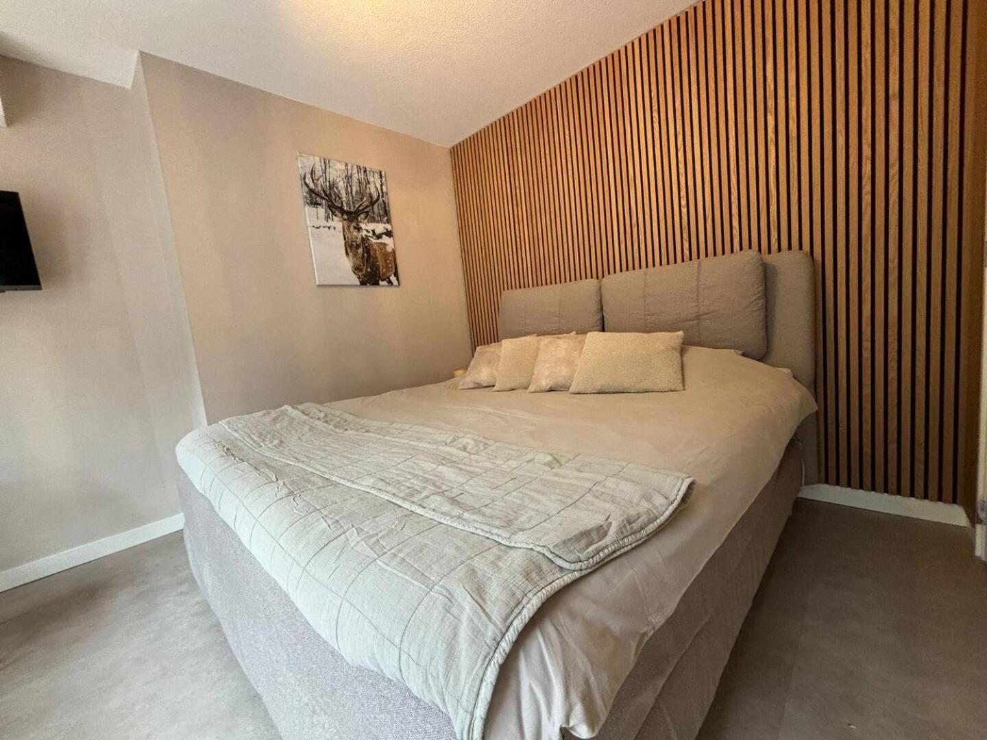 Bed And Breakfast Heerenveen Centrum Met Prive Sauna En Jacuzzi Екстериор снимка