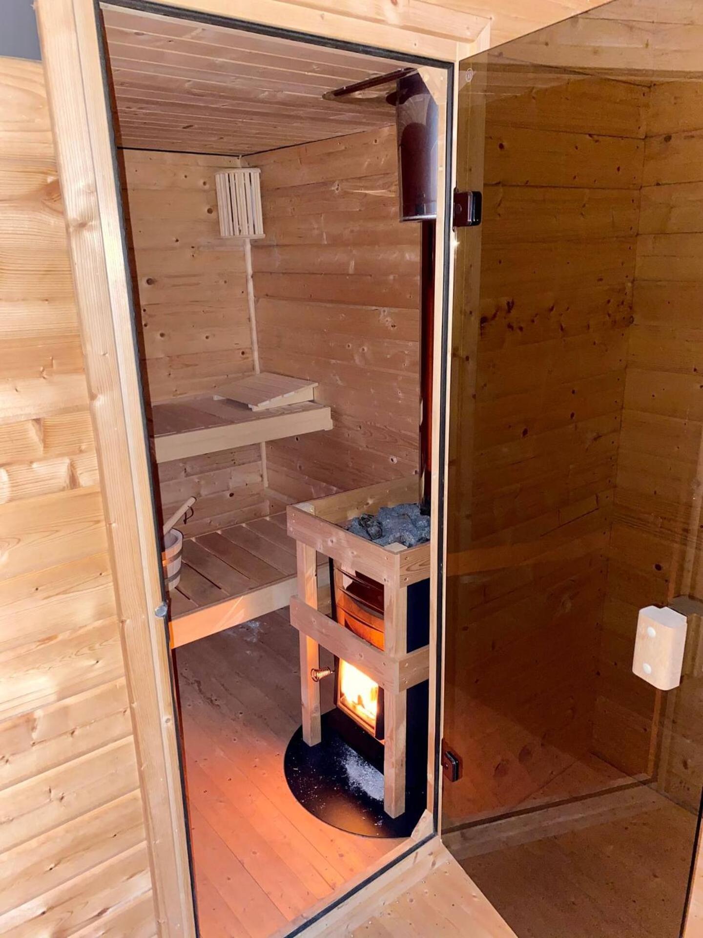 Bed And Breakfast Heerenveen Centrum Met Prive Sauna En Jacuzzi Екстериор снимка