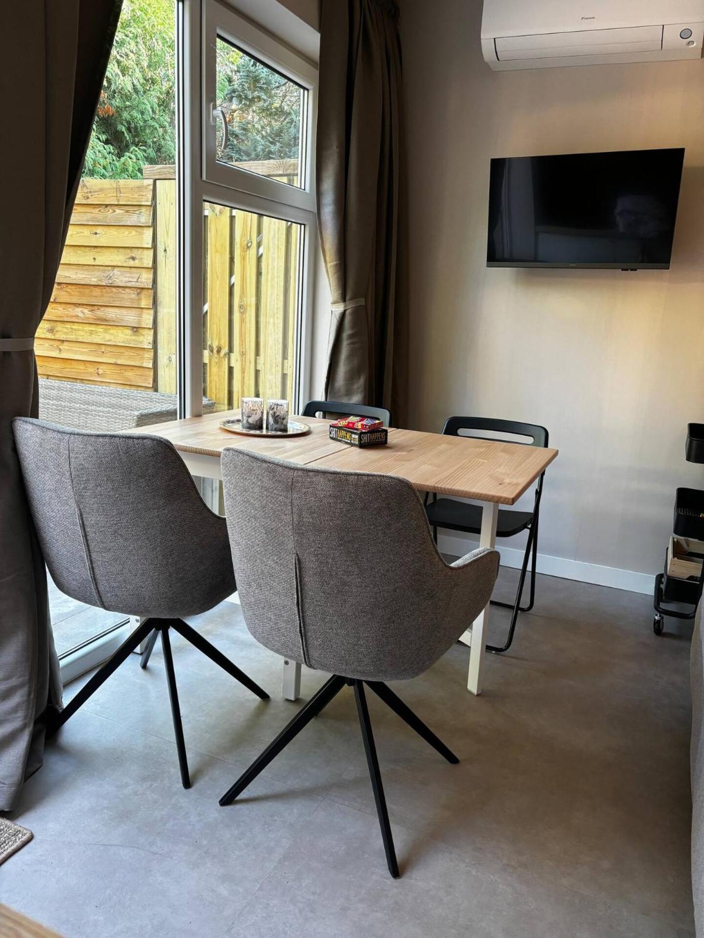 Bed And Breakfast Heerenveen Centrum Met Prive Sauna En Jacuzzi Екстериор снимка